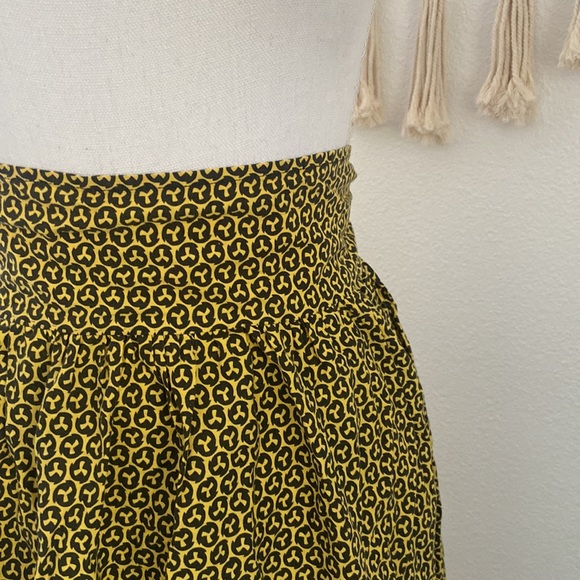 Vintage half apron yellow black smock rikrak ribbon kitchen home cooking 60s 70s - Picture 5 of 15